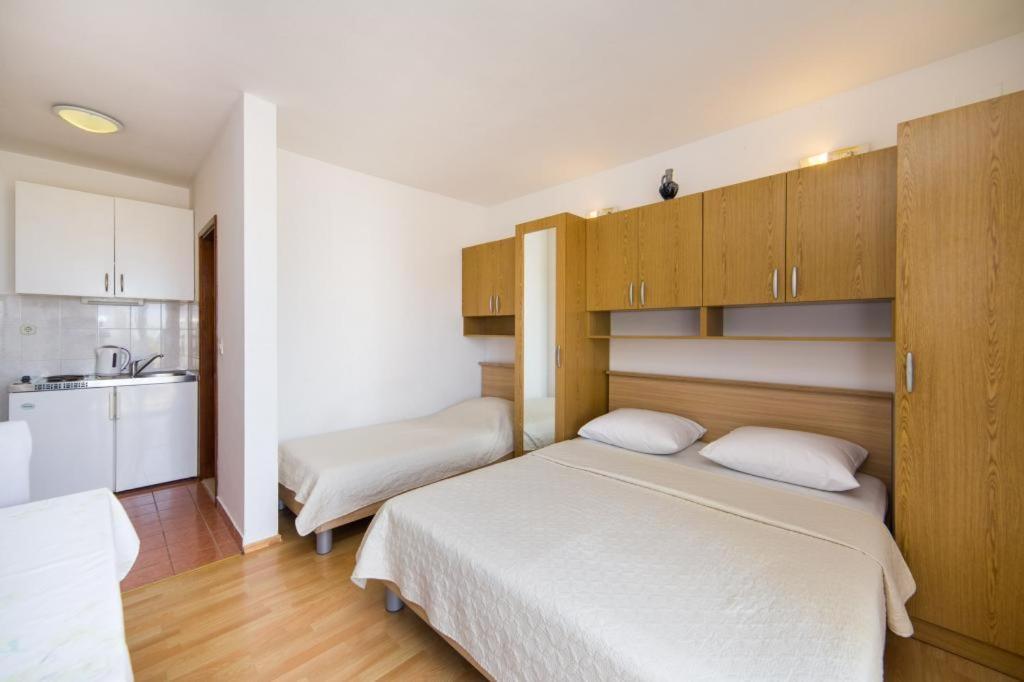 Apartments Slavena Gradac  Esterno foto