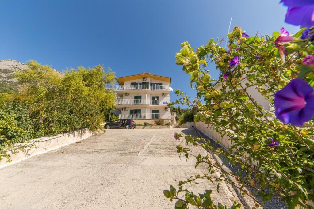 Apartments Slavena Gradac  Esterno foto