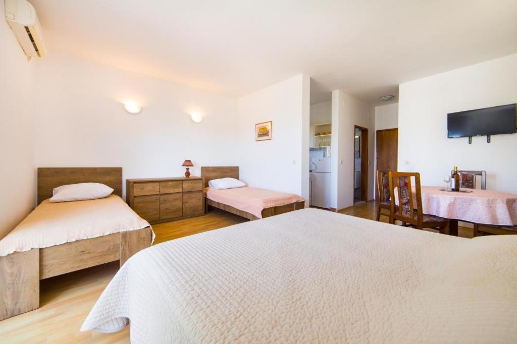 Apartments Slavena Gradac  Esterno foto