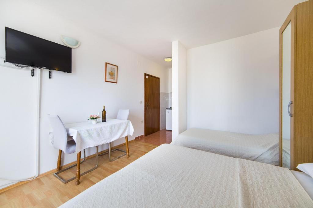 Apartments Slavena Gradac  Esterno foto