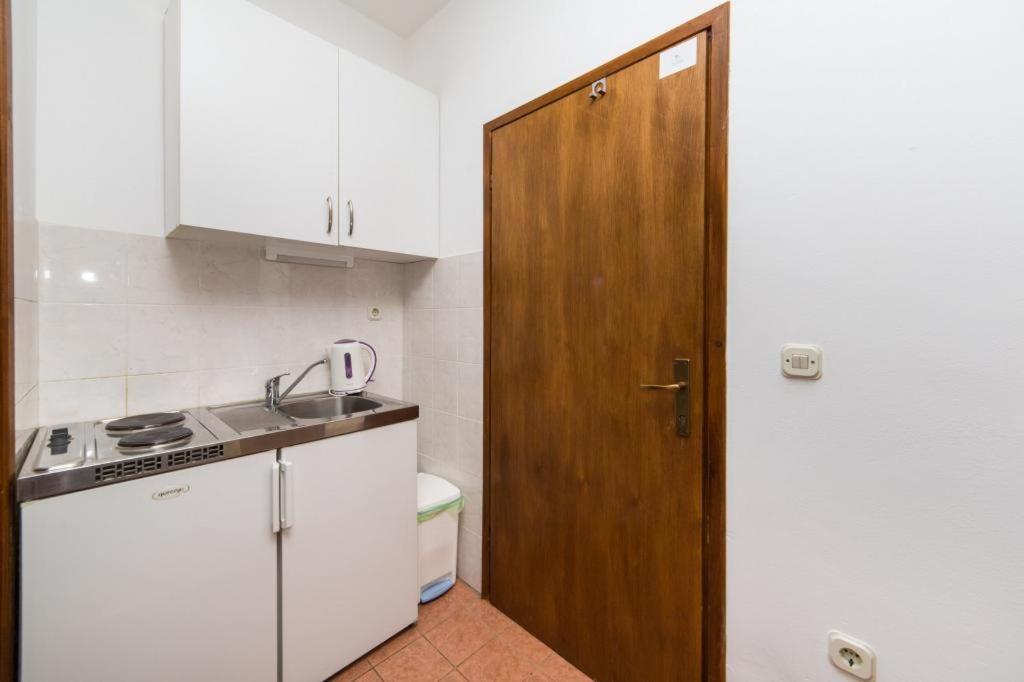 Apartments Slavena Gradac  Esterno foto